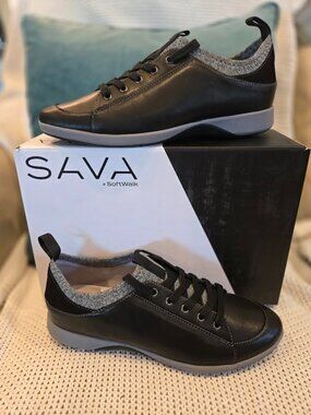 SAVA by SoftWalk Haven Blk/Grey Leather Sneaker Size 10.5